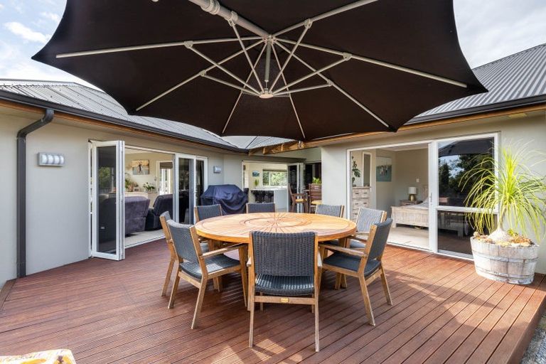 Photo of property in 71 Karamea Street, Whalers Gate, New Plymouth, 4310
