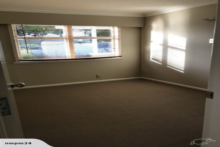 Photo of property in 28 Ridge Road, Howick, Auckland, 2014