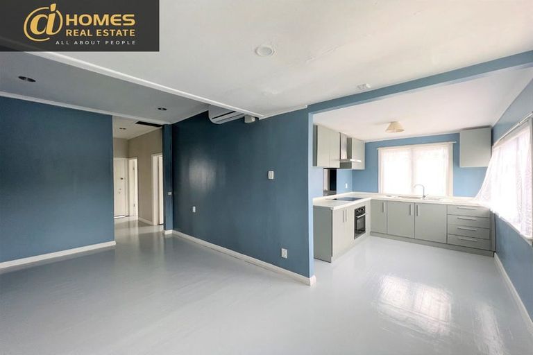 Photo of property in 13 Lavelle Road, Henderson, Auckland, 0612