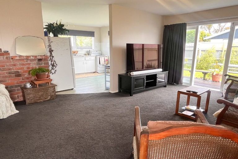 Photo of property in 2/29 Kuaka Crescent, Bromley, Christchurch, 8062