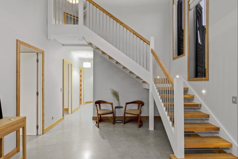 Photo of property in 16 Mckellar Drive, Jacks Point, Queenstown, 9371