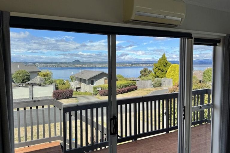 Photo of property in 2/12 Isobel Street, Acacia Bay, Taupo, 3330