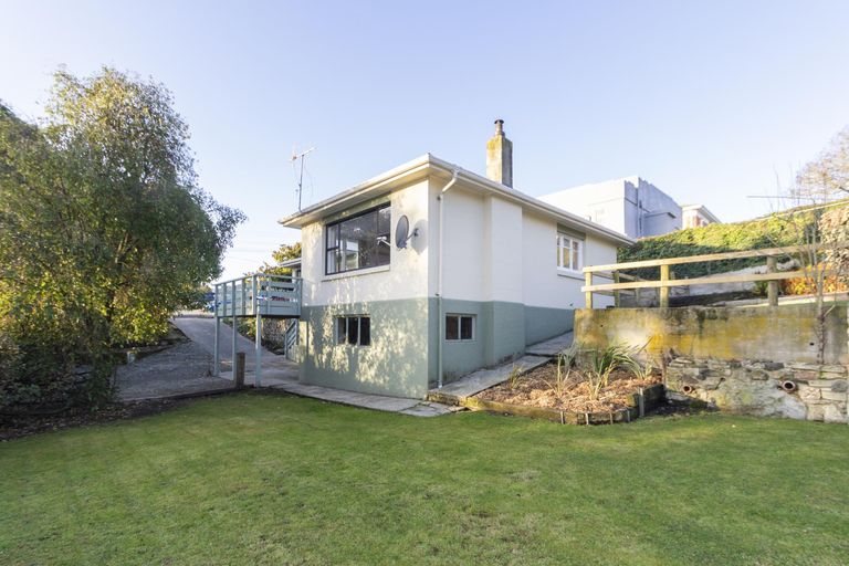 Photo of property in 33 Tamar Street, South Hill, Oamaru, 9400