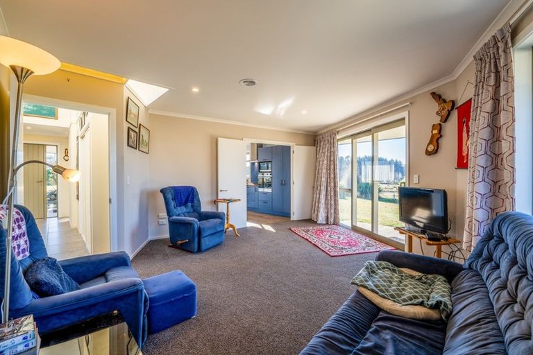 Photo of property in 35 Chester Street, Hampden, 9410