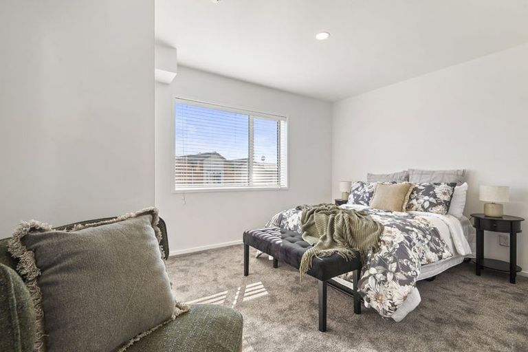 Photo of property in 74 Niu Lane, Te Atatu South, Auckland, 0610