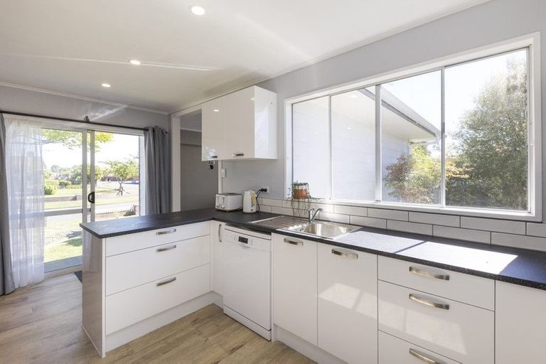 Photo of property in 1 Wyndham Street, Awapuni, Palmerston North, 4412