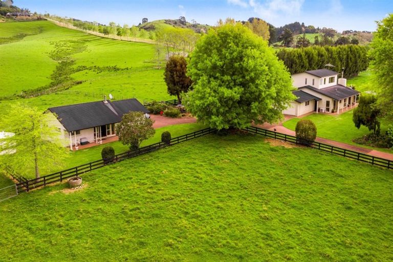 Photo of property in 1275 Kahikatea Flat Road, Kaukapakapa, 0871