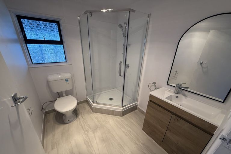 Photo of property in 3 Gill Crescent, Blockhouse Bay, Auckland, 0600