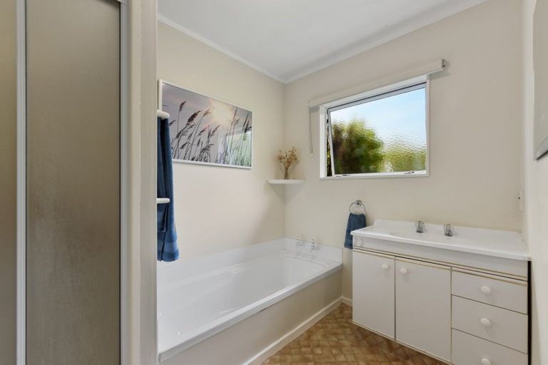 Photo of property in 14 Dicker Road, Tasman, Upper Moutere, 7173