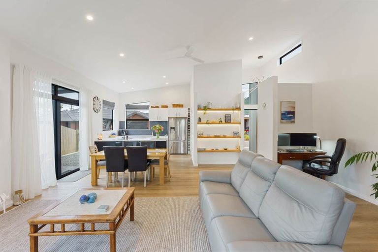 Photo of property in 27a Parata Street, Waikanae, 5036