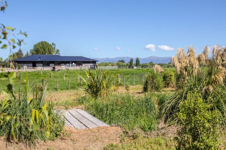 Photo of property in 64 Matapihi Road, Te Ore Ore, Masterton, 5886