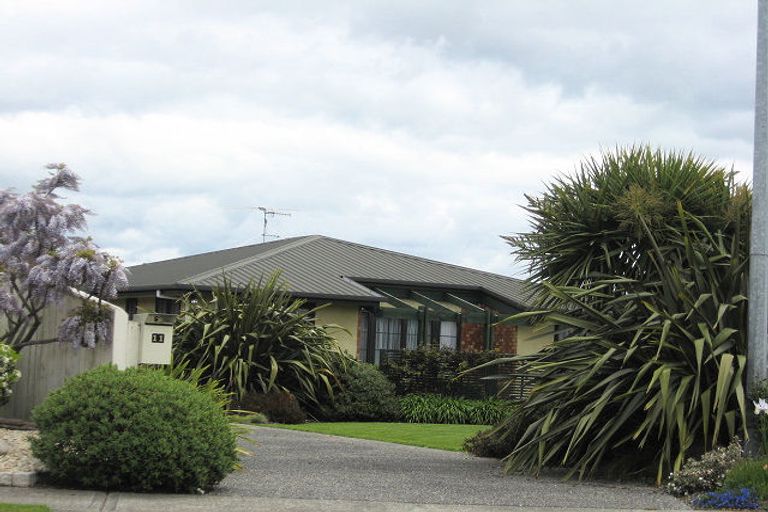 Photo of property in 11 Saunders Crescent, Stoke, Nelson, 7011