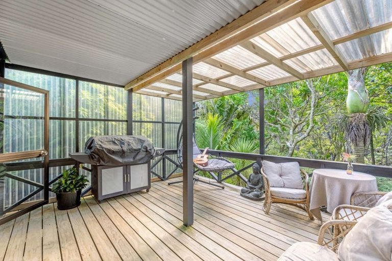 Photo of property in 23 Punga Place, Whitianga, 3510