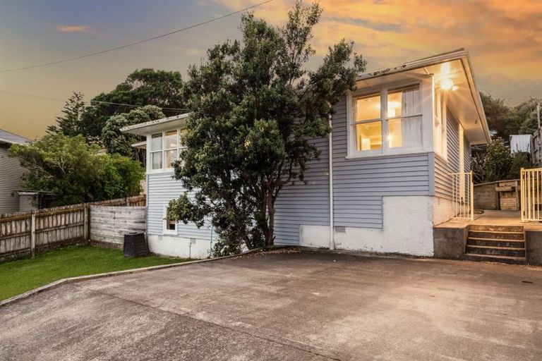 Photo of property in 44 Downes Street, Titahi Bay, Porirua, 5022