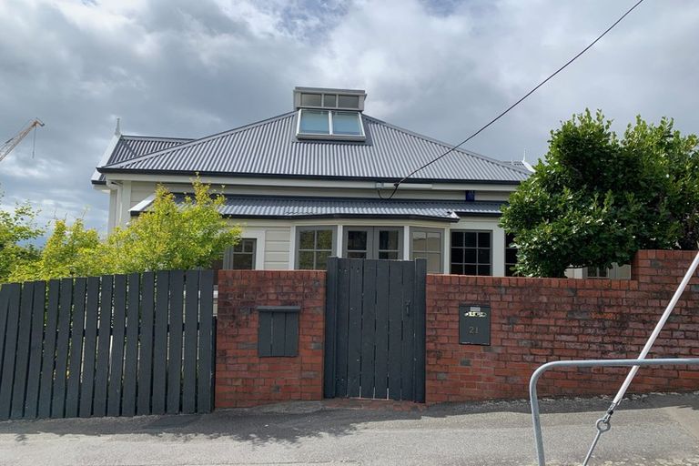 Photo of property in 21 Salamanca Road, Kelburn, Wellington, 6012