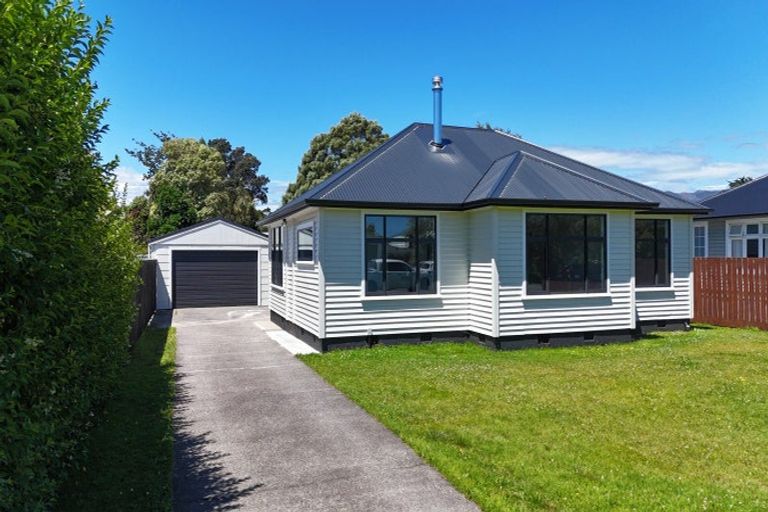 Photo of property in 3 Watson Street, Westport, 7825