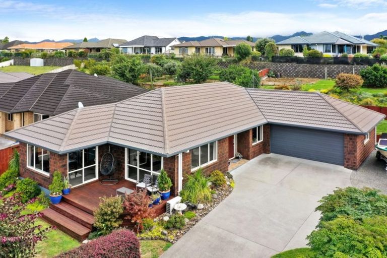 Photo of property in 10 Uretara Drive, Katikati, 3129