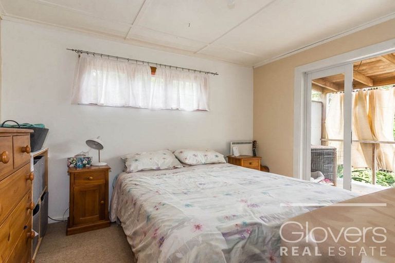 Photo of property in 735 South Titirangi Road, Titirangi, Auckland, 0604