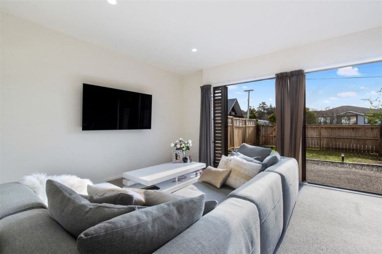 Photo of property in 47/11 The Avenue, Albany, Auckland, 0632