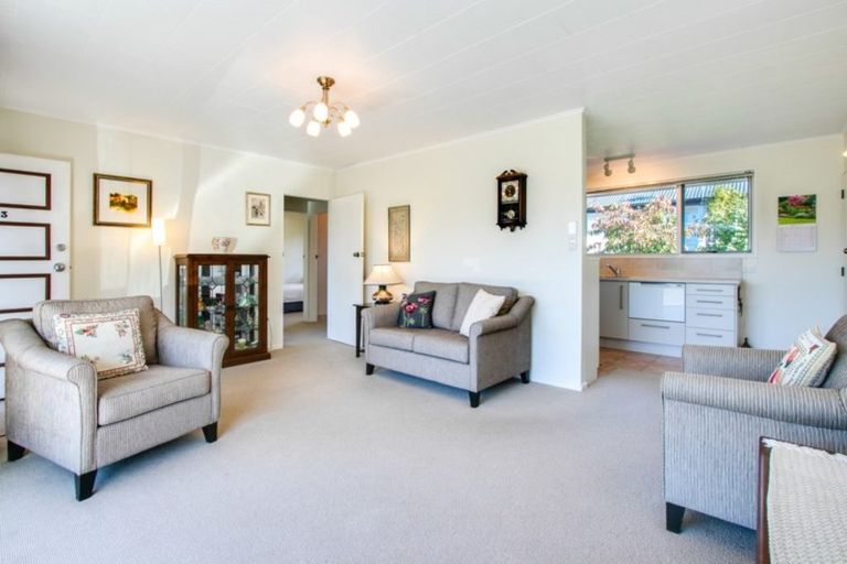 Photo of property in 3/11 Church Road, Taradale, Napier, 4112