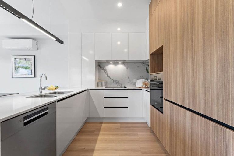 Photo of property in 31b Ludlow Terrace, Totara Vale, Auckland, 0627