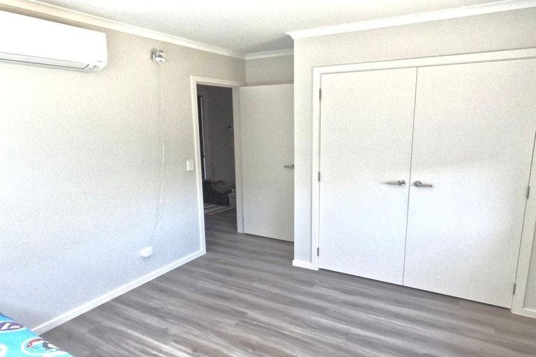 Photo of property in 14 Torea Place, Kenepuru, Porirua, 5022