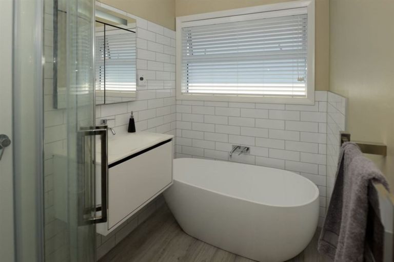 Photo of property in 3/15 Bowen Street, Upper Riccarton, Christchurch, 8041