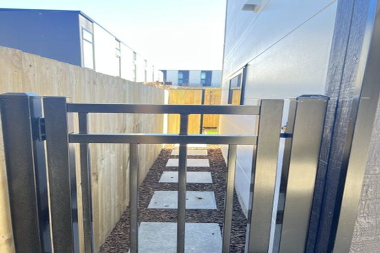 Photo of property in 5/8b Taramea Place, Addington, Christchurch, 8024