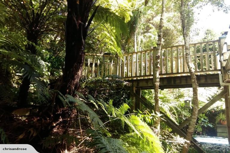 Photo of property in 90 Tawhai Street, Stokes Valley, Lower Hutt, 5019