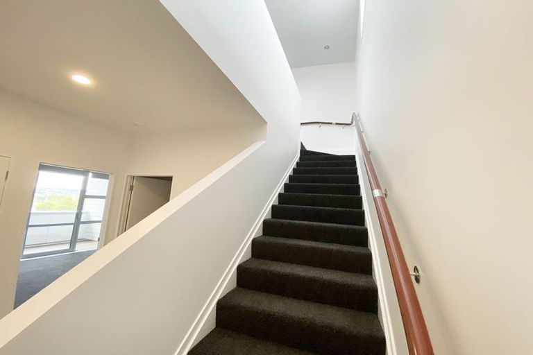 Photo of property in 1/63 Kestev Drive, Flat Bush, Auckland, 2016