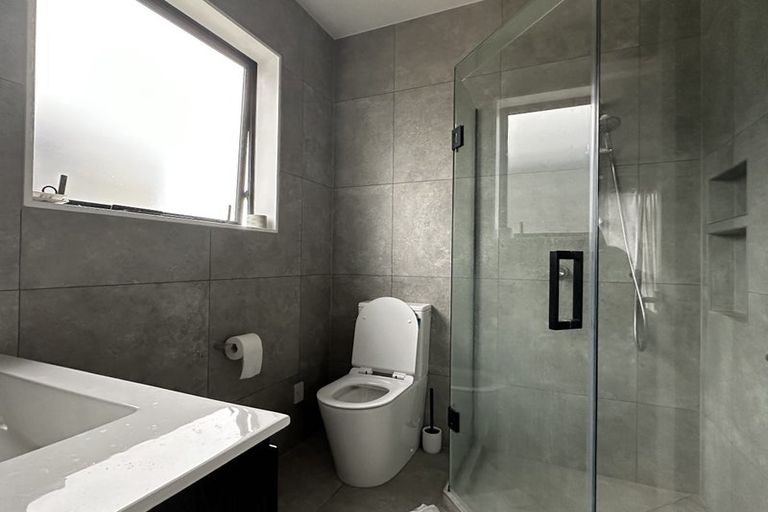 Photo of property in 12 Pacific Heights Road, Orewa, 0931