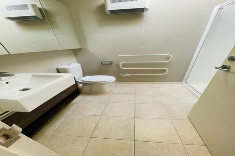 Photo of property in 1/47 Haven Drive, East Tamaki, Auckland, 2013