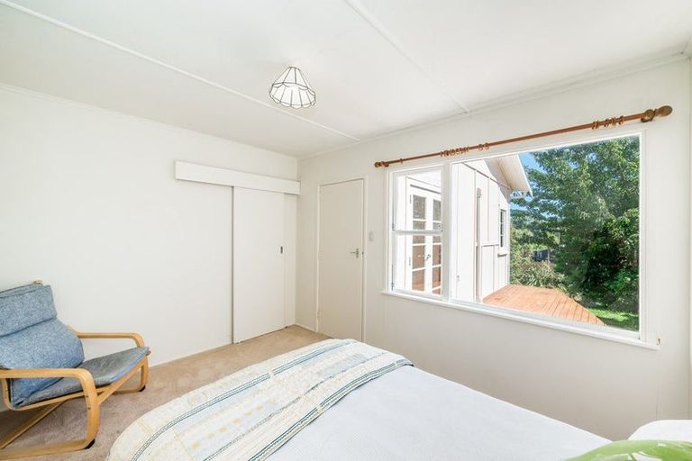 Photo of property in 169 Wellington Road, Paekakariki, 5034