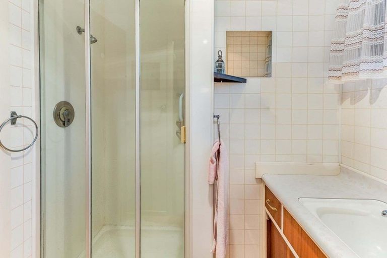 Photo of property in 40 Spinnaker Drive, Whitby, Porirua, 5024