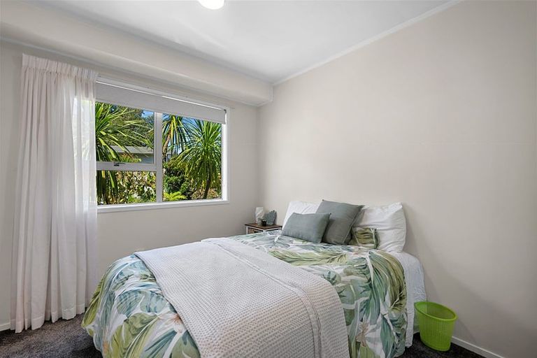 Photo of property in 1/30 Wilkinson Way, Browns Bay, Auckland, 0630