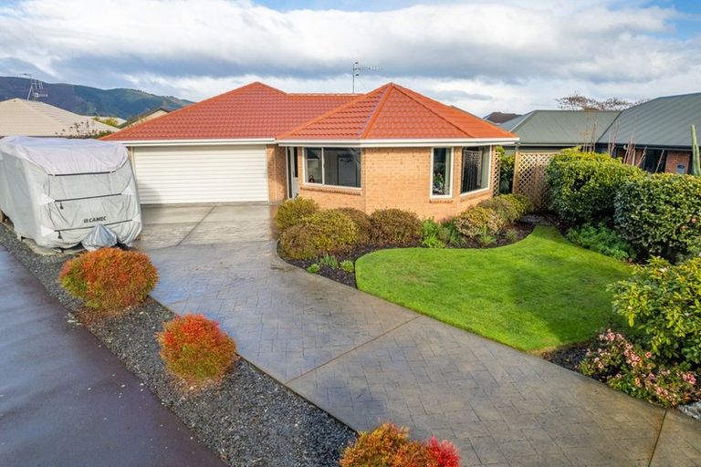 Photo of property in 8 Baxter Place, Stoke, Nelson, 7011