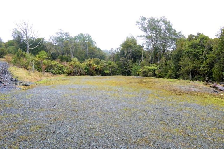 Photo of property in 11 Railway Terrace, Runanga, 7803