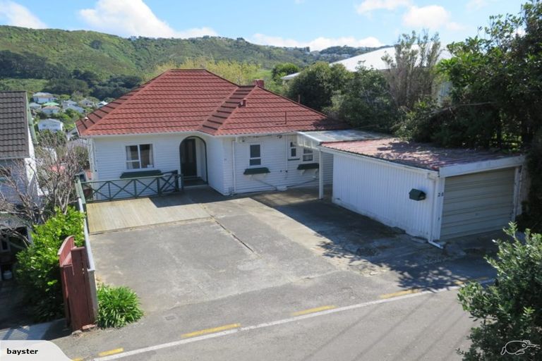 Photo of property in 28 Melbourne Road, Island Bay, Wellington, 6023