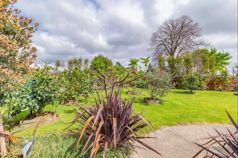 Photo of property in 177 Queen Street West, Levin, 5510