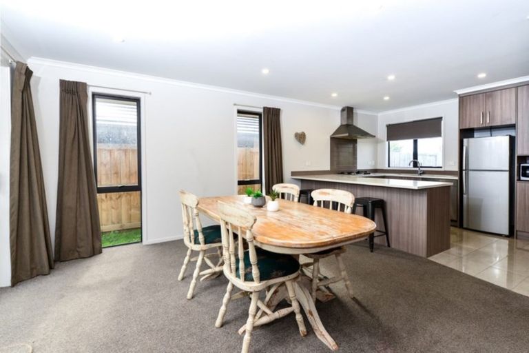 Photo of property in 15 Waikai Close, Ruakura, Hamilton, 3214