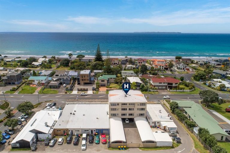 Photo of property in 1/1086 Papamoa Beach Road, Papamoa Beach, Papamoa, 3118