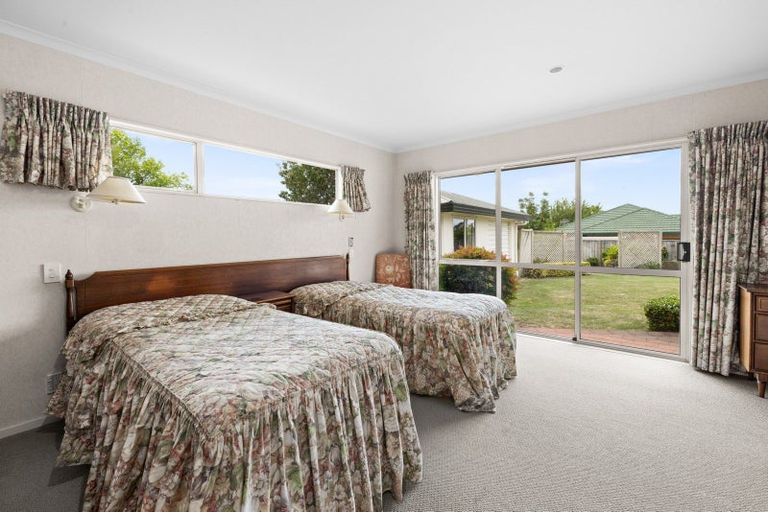 Photo of property in 11 Kingsgate Row, Havelock North, 4130