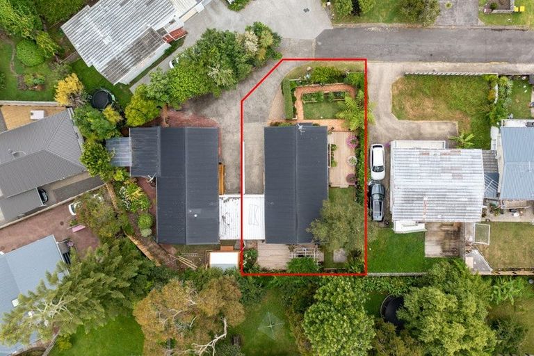 Photo of property in 1/38 Sandiacre Way, Browns Bay, Auckland, 0630