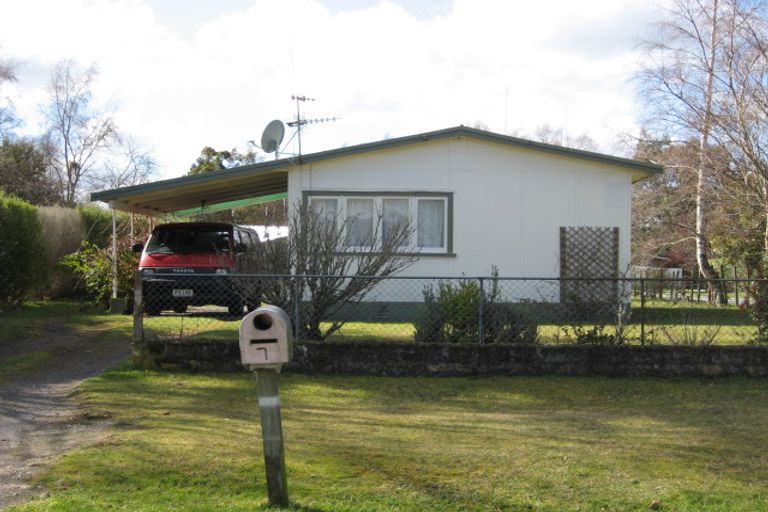 Photo of property in 7 Ogilvie Road, Kinloch, Taupo, 3377