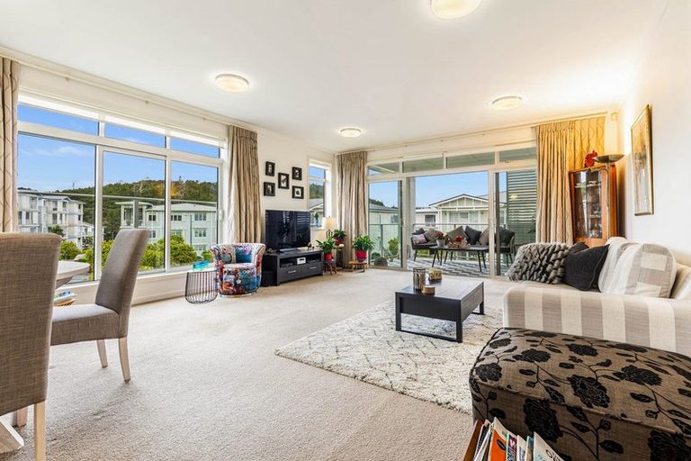 Photo of property in 1 Park Lane, Orewa, 0931
