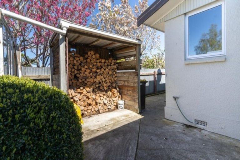 Photo of property in 59 Hillary Street, Winton, 9720