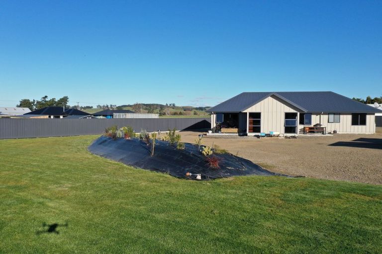 Photo of property in 12 White Road, Otane, 4202