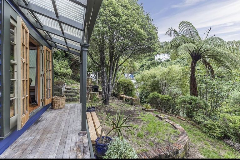 Photo of property in 2 Haines Terrace, Aro Valley, Wellington, 6021