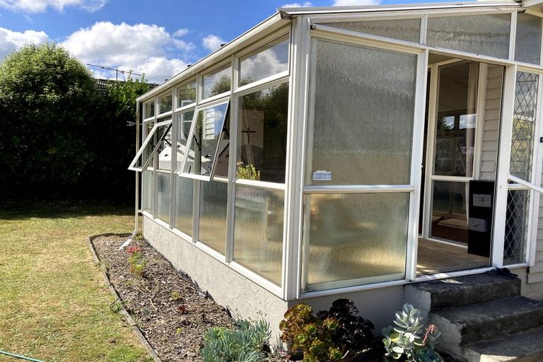 Photo of property in 30 Ebdentown Street, Ebdentown, Upper Hutt, 5018