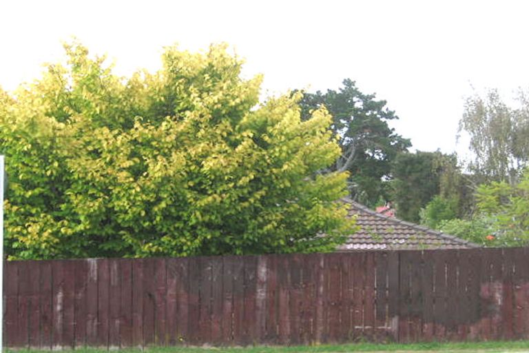 Photo of property in 1/62 Titirangi Road, New Lynn, Auckland, 0600